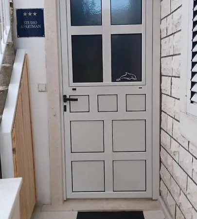 Bura Studio Apartman Lägenhet