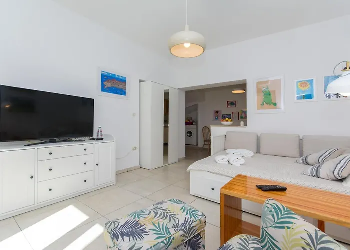 Bura Studio Apartman Appartamento *