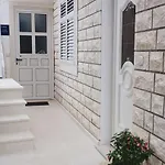 Διαμέρισμα Bura Studio Apartman Ντουμπρόβνικ